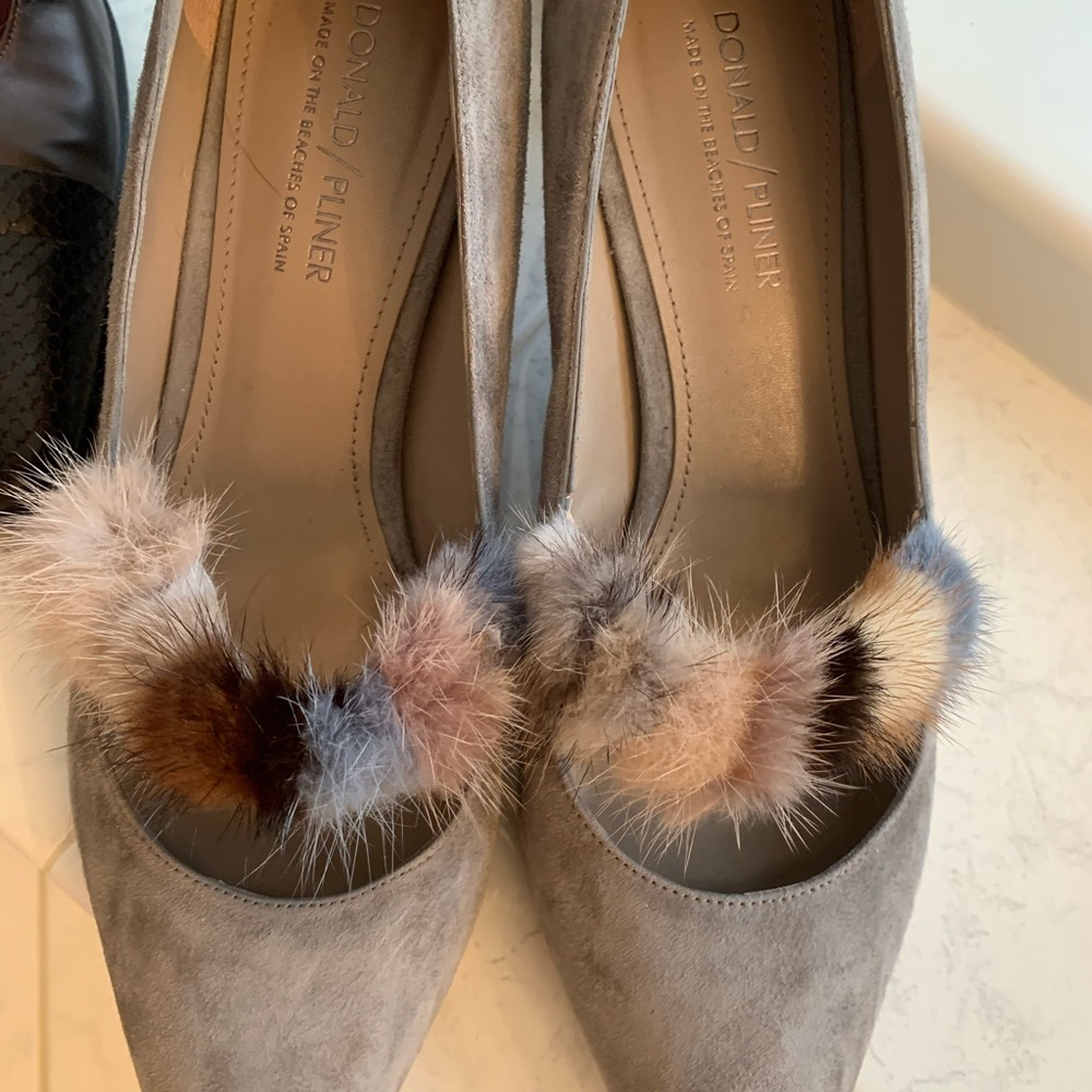 Donald J. Plainer grey suede shoes with color Pom poms.